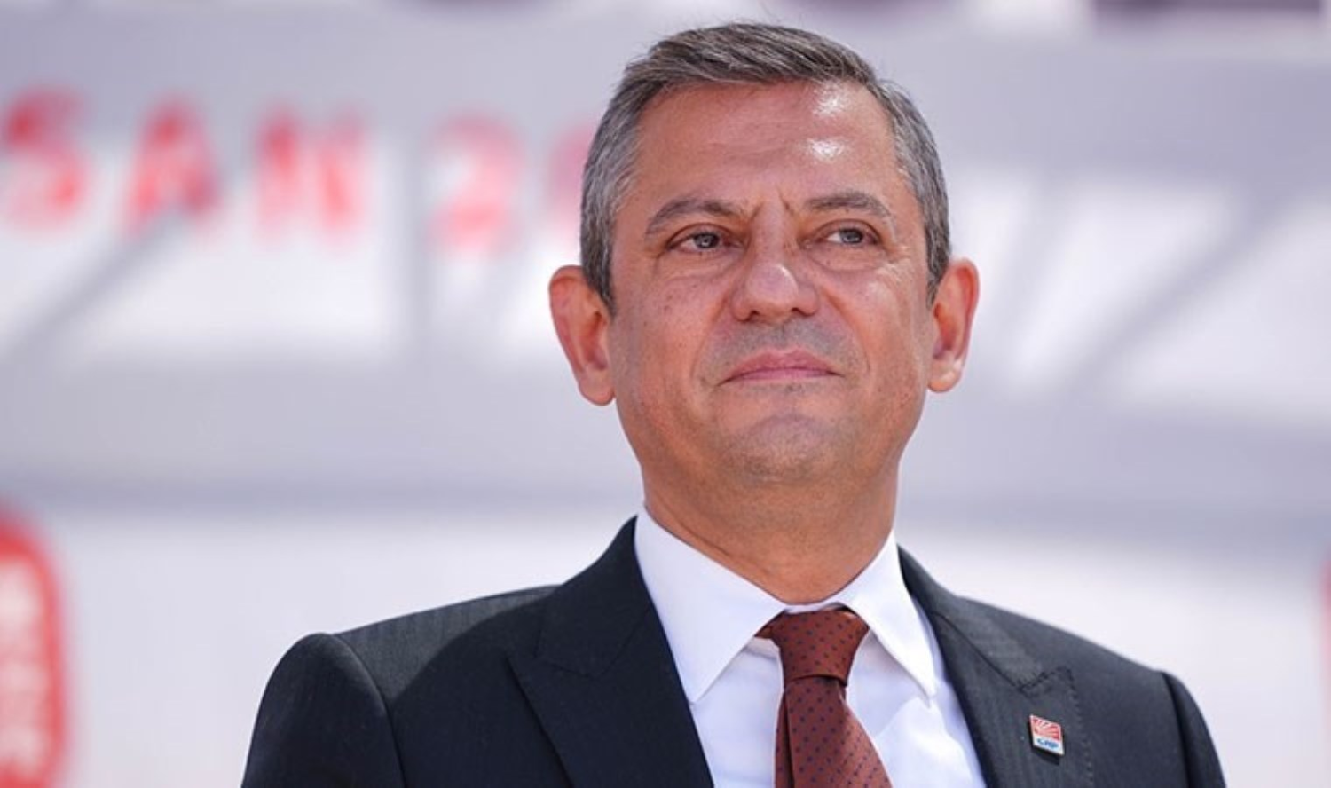 Özgür Özel'den asgari ücret mesajı